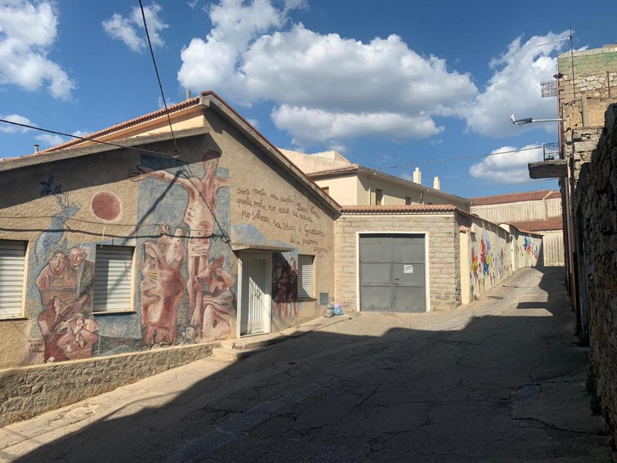 Orgosolo B&B Sardegna エクステリア 写真