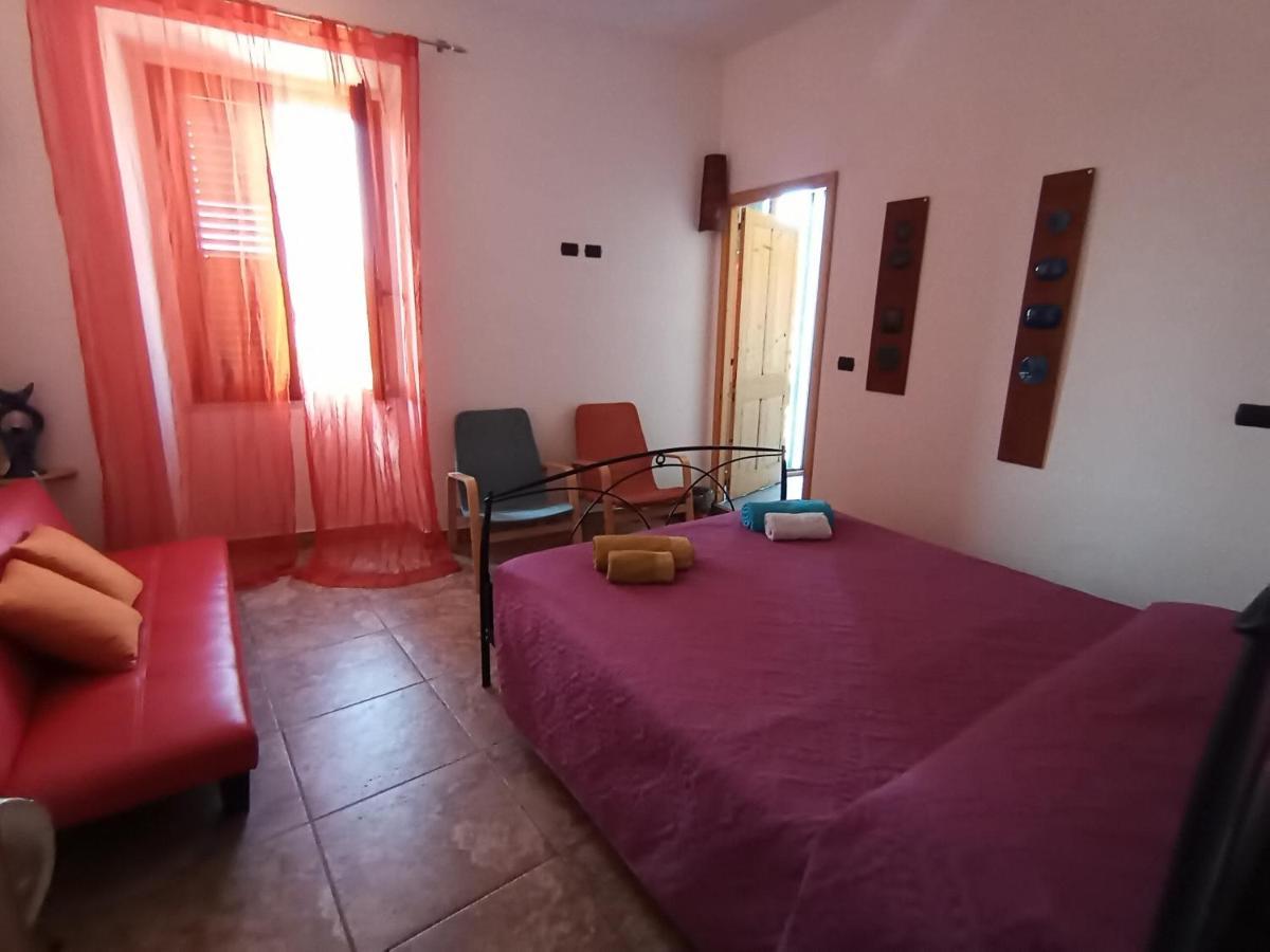 Orgosolo B&B Sardegna エクステリア 写真